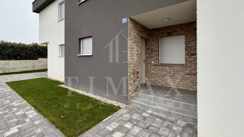 Gornji Stupnik - Četverosoban dvoetažni stan s vrtom 118